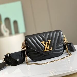 Louis Vuitton Multi Pochette Black Quilted Leather